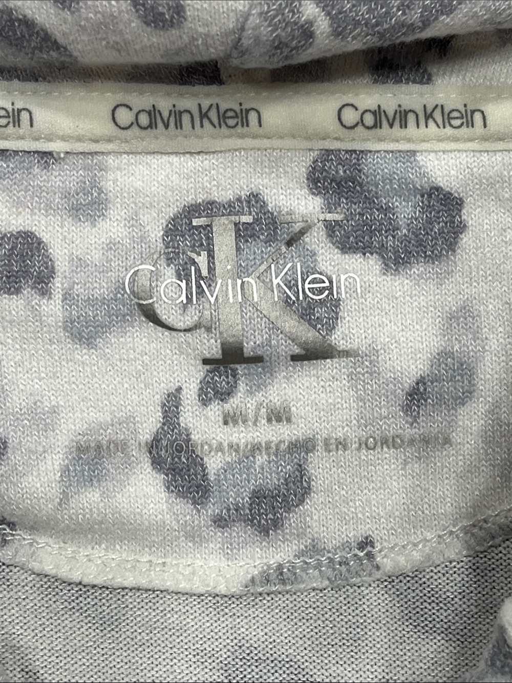 Calvin Klein Performance Gray Leopard Print Cowl‎ Neck Pullover Medium - Picture 2 of 6